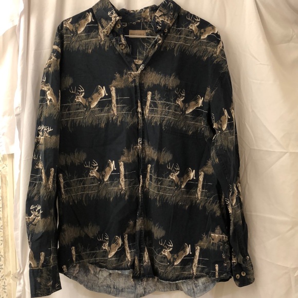 EUC Rugged Earth Men’s button down size large. - Picture 1 of 5